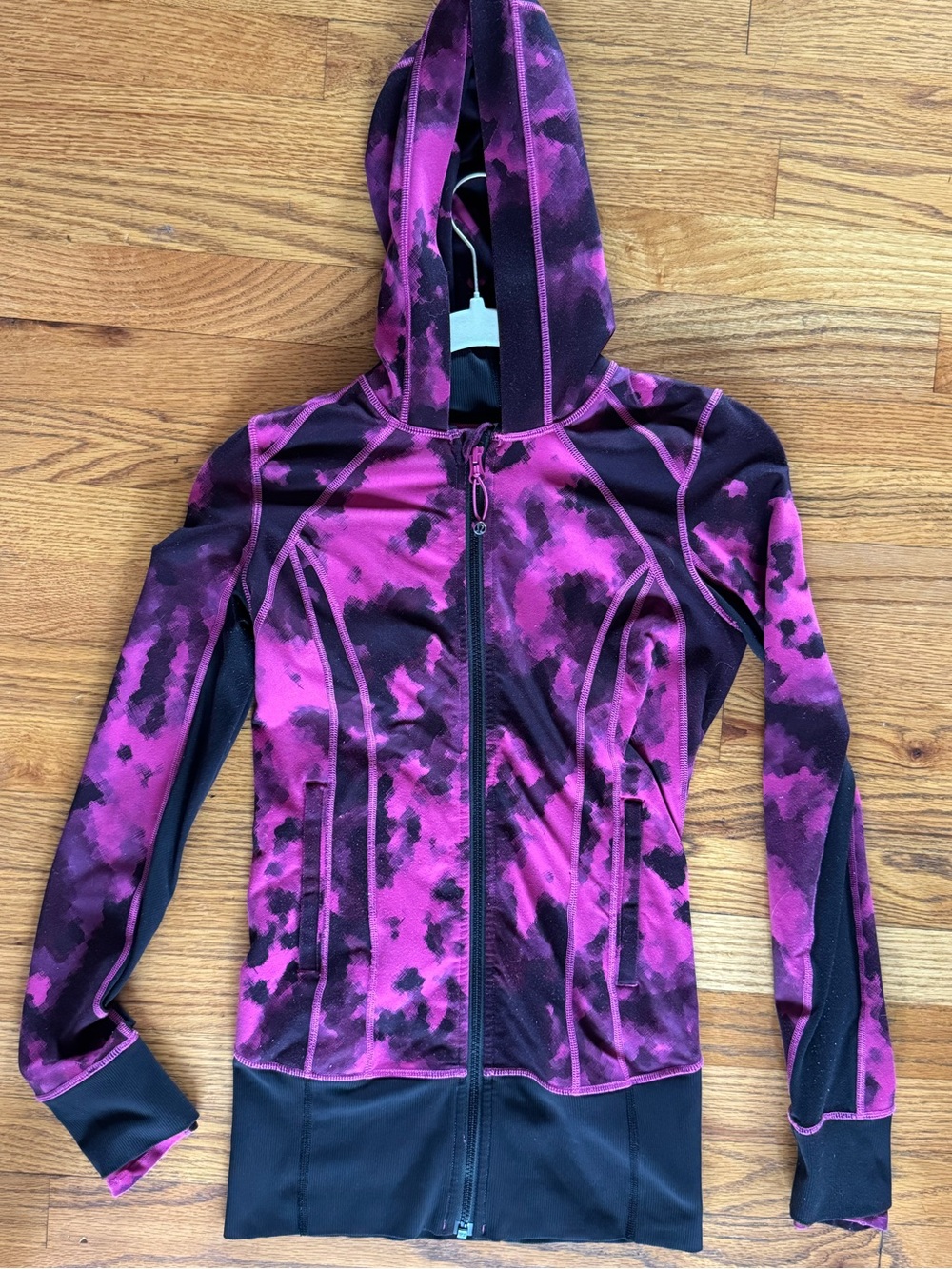 Lululemon Daily Practice Jacket
Blooming Pixie Raspberry Black / Black